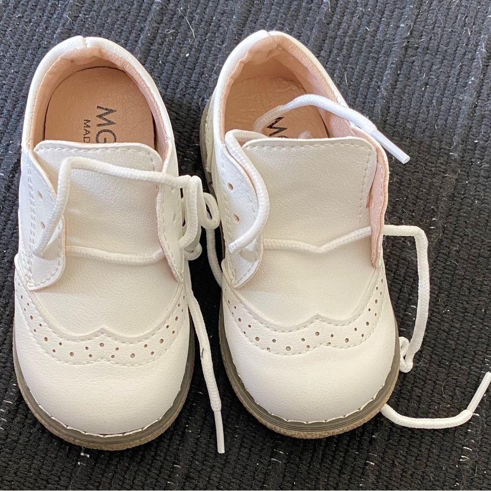 Mg Baby Boys Flats - White - infant Sz 5 - Picture 2 of 7